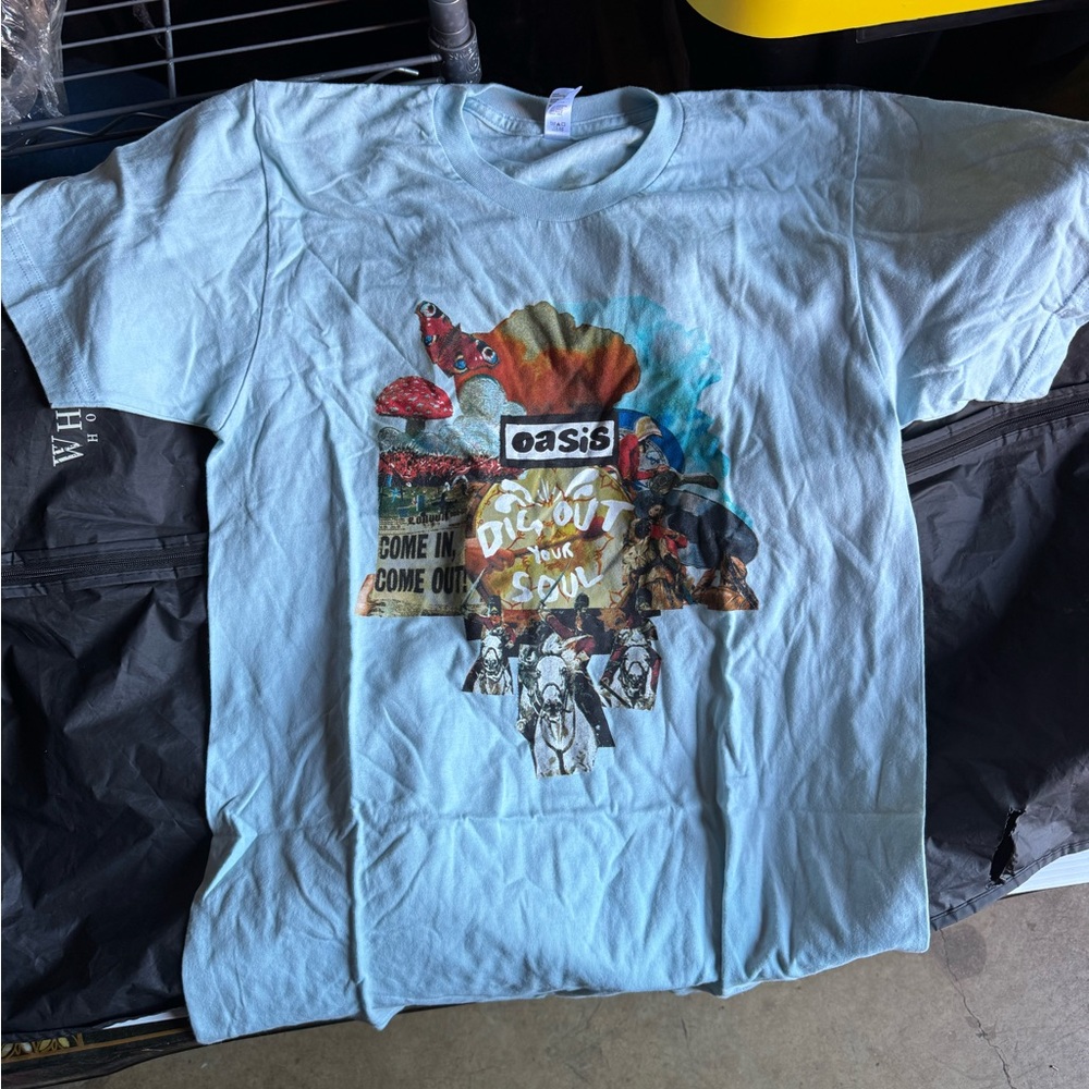 Oasis Colorful Graphic Tee - Picture 2 of 4